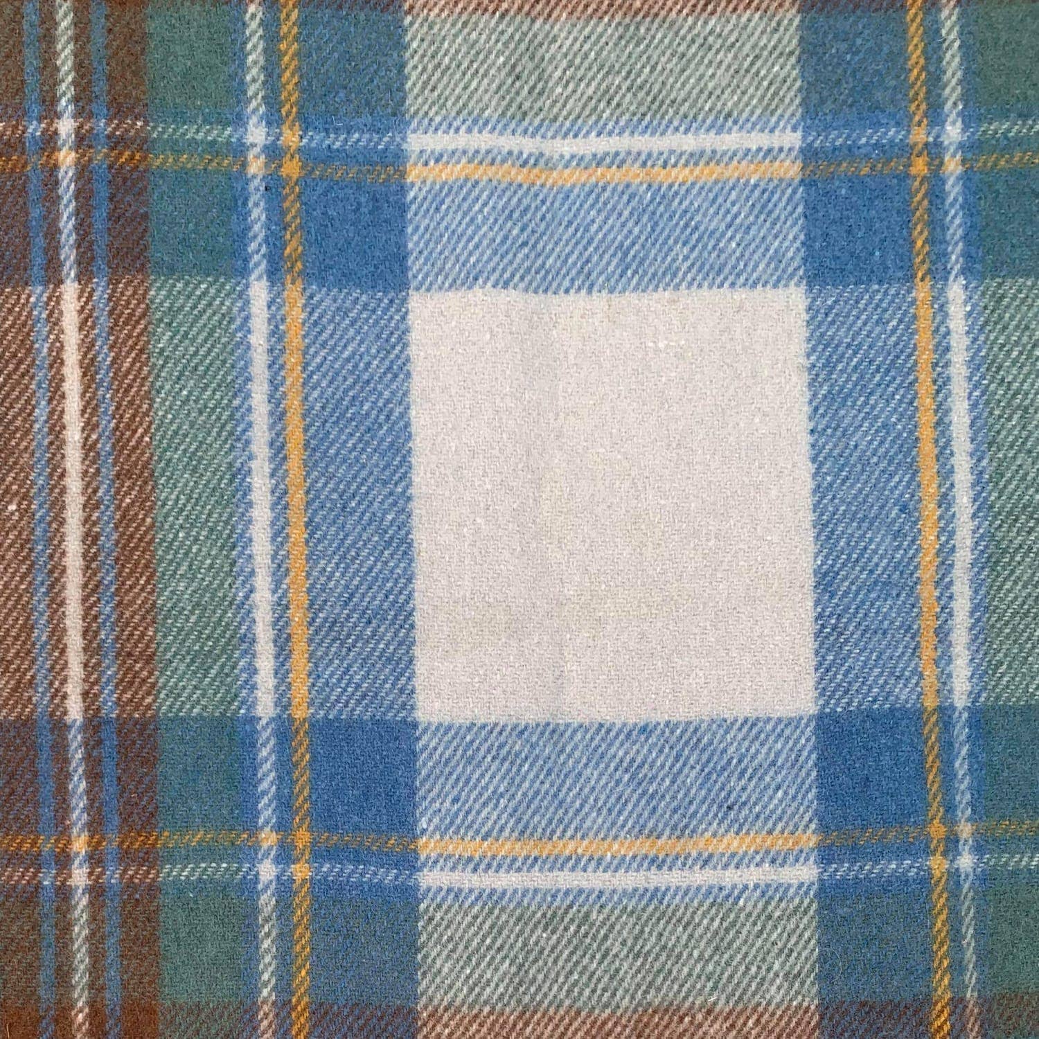 The Grampians Goods Co. - Vendita all'ingrosso Plaid - Coperta Heritage Tartan in lana riciclata1