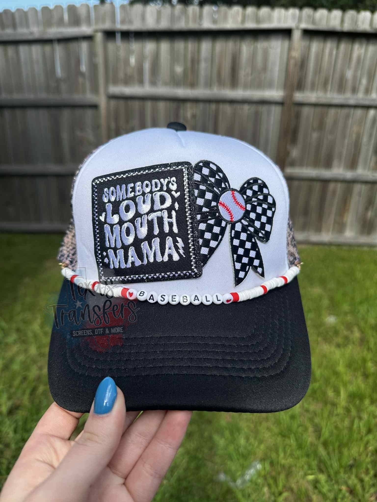 Texas Transfers – wholesale Lapp – Någons Högljudda Mamma Glitter Järn-PÅ MÄRKE