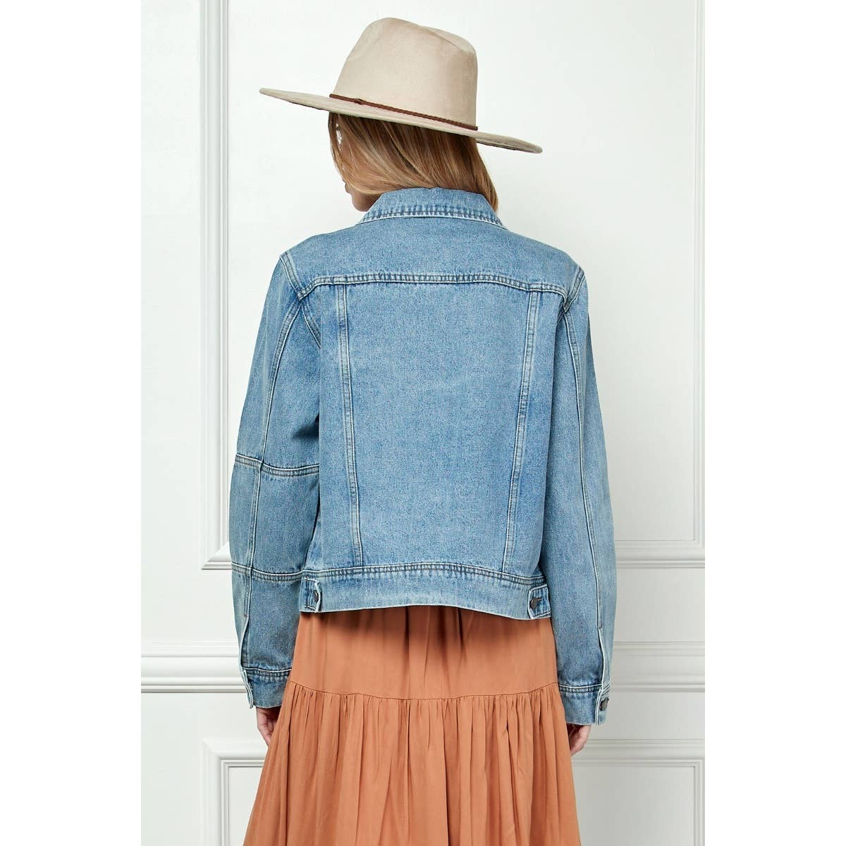 Veveret - Wholesale Denim Jacket - Women's - Cropped Denim Jacket with Asymmetric Seam12