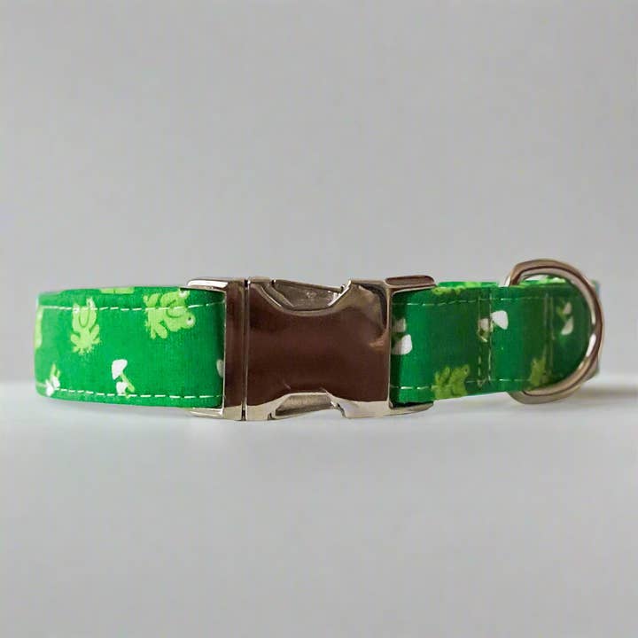 Dog collar Frogs and Shrooms in bright grassy green spring for wholesale by doggish