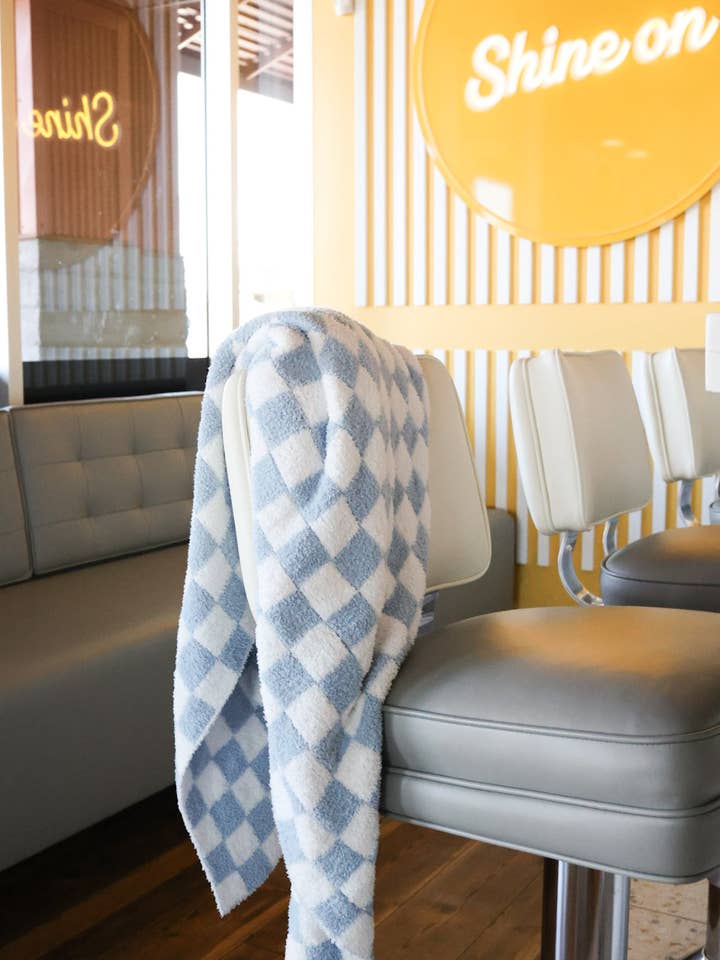 Forever French Baby - Wholesale Bedding Blanket - Kids & Baby - Plush Blanket | Morning Check