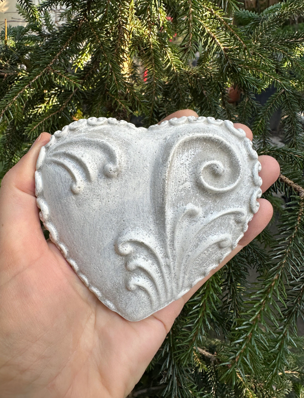 Backyard Stone Art - Wholesale Outdoor Ornament/Decor - concrete hearts, garden statuary, concrete art, garden gifts6