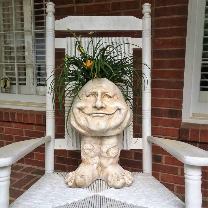 GSI Homestyles - Wholesale Plant Pot - Papa John Muggly Garden Statue Planter
