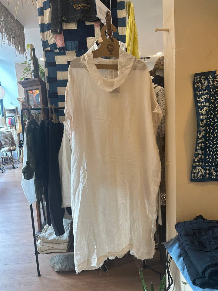 Light linen dress for wholesale by Belle Waera