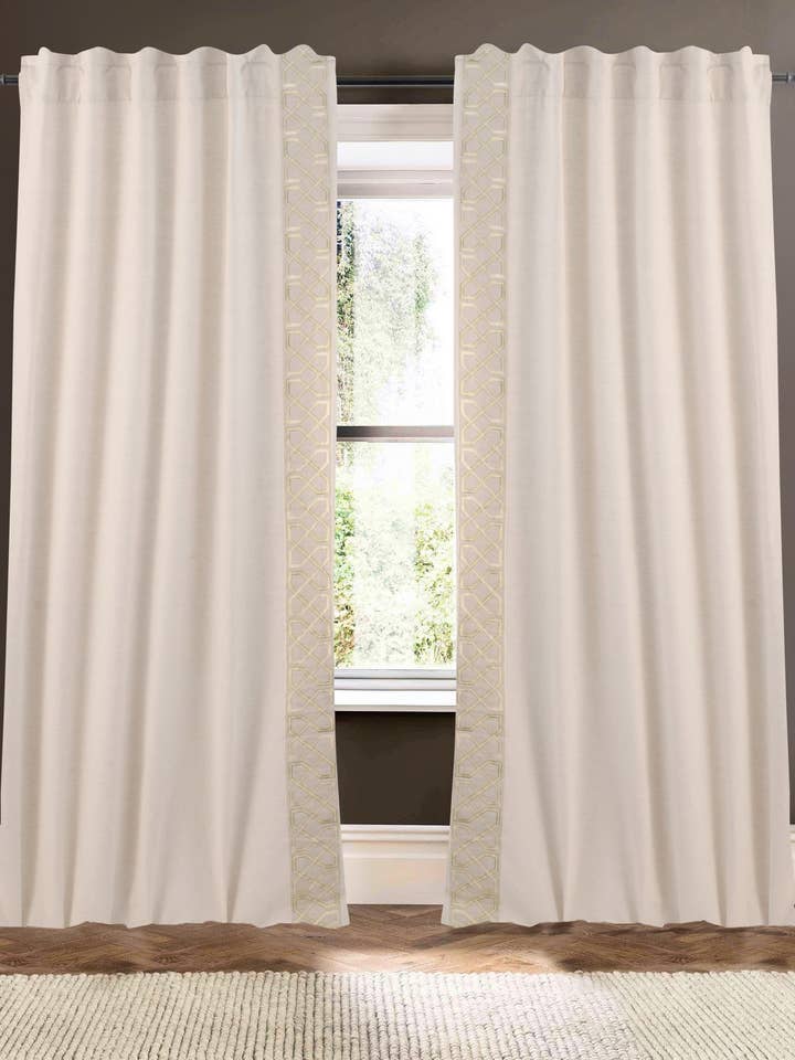 Lounge Natural 96" Gardin i linne- och bomullsblandning för wholesale av Creative Threads, Inc.