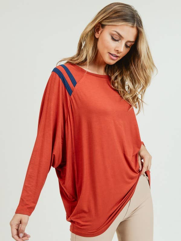 Gestreiftes Dolman-Top mit Schulterdetails für den Großhandel von Yelete