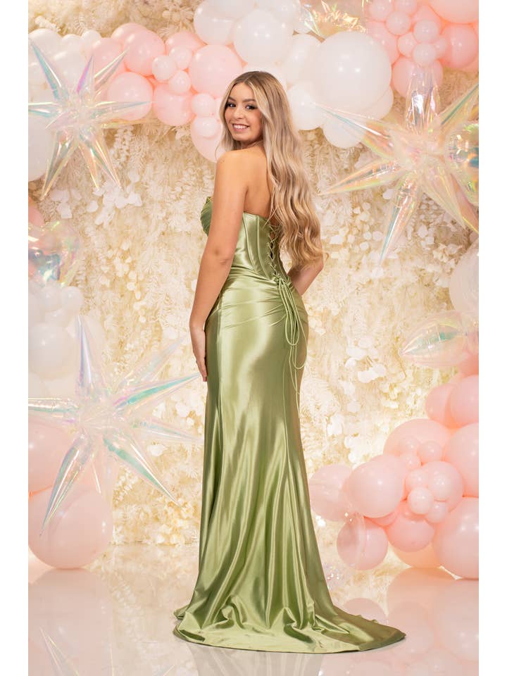 Lara Sage for wholesale on Faire10