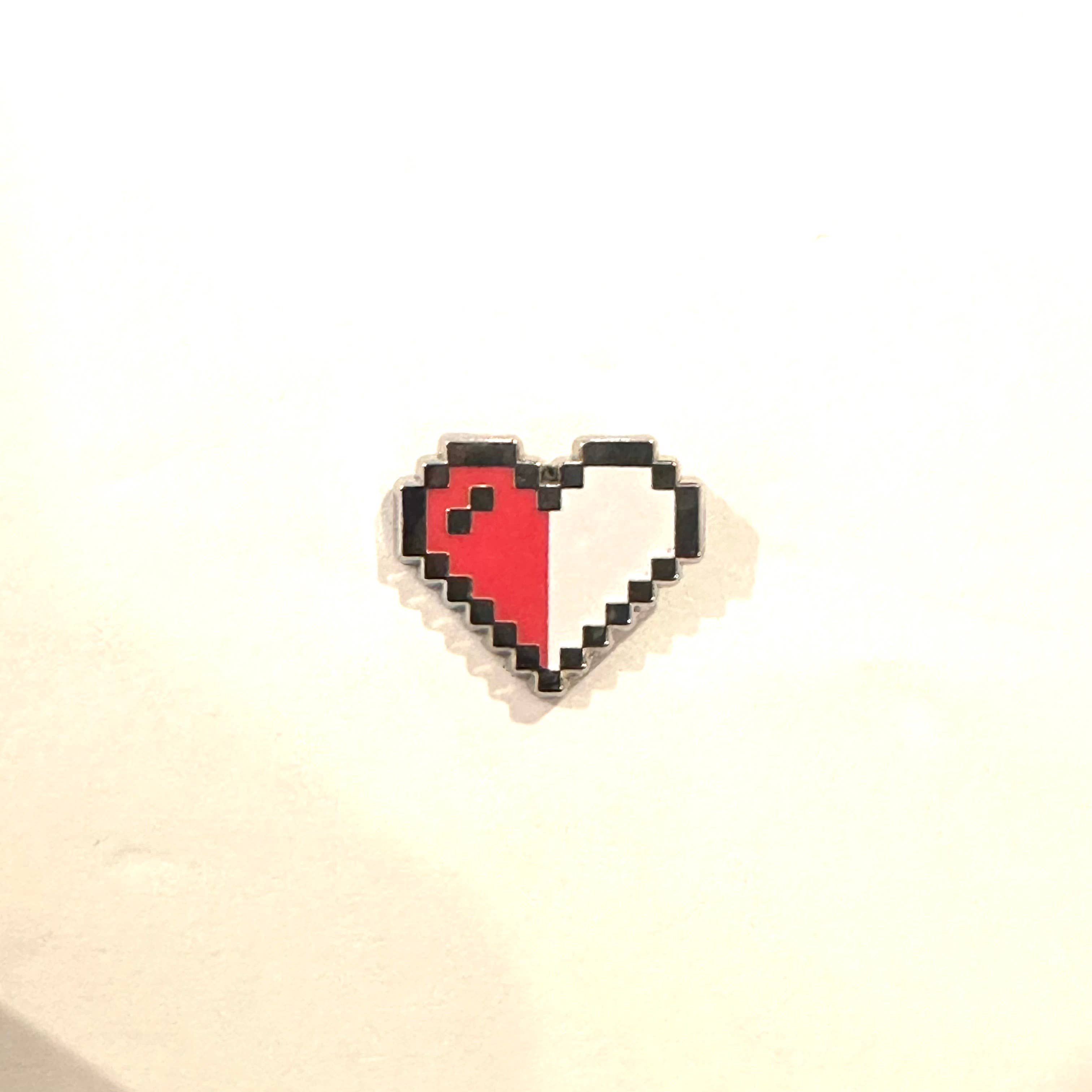 Ollybits Pixel Art - Wholesale Lapel Pin/Button - RPG Mini Filler Pixel Art Heart Enamel Pins2