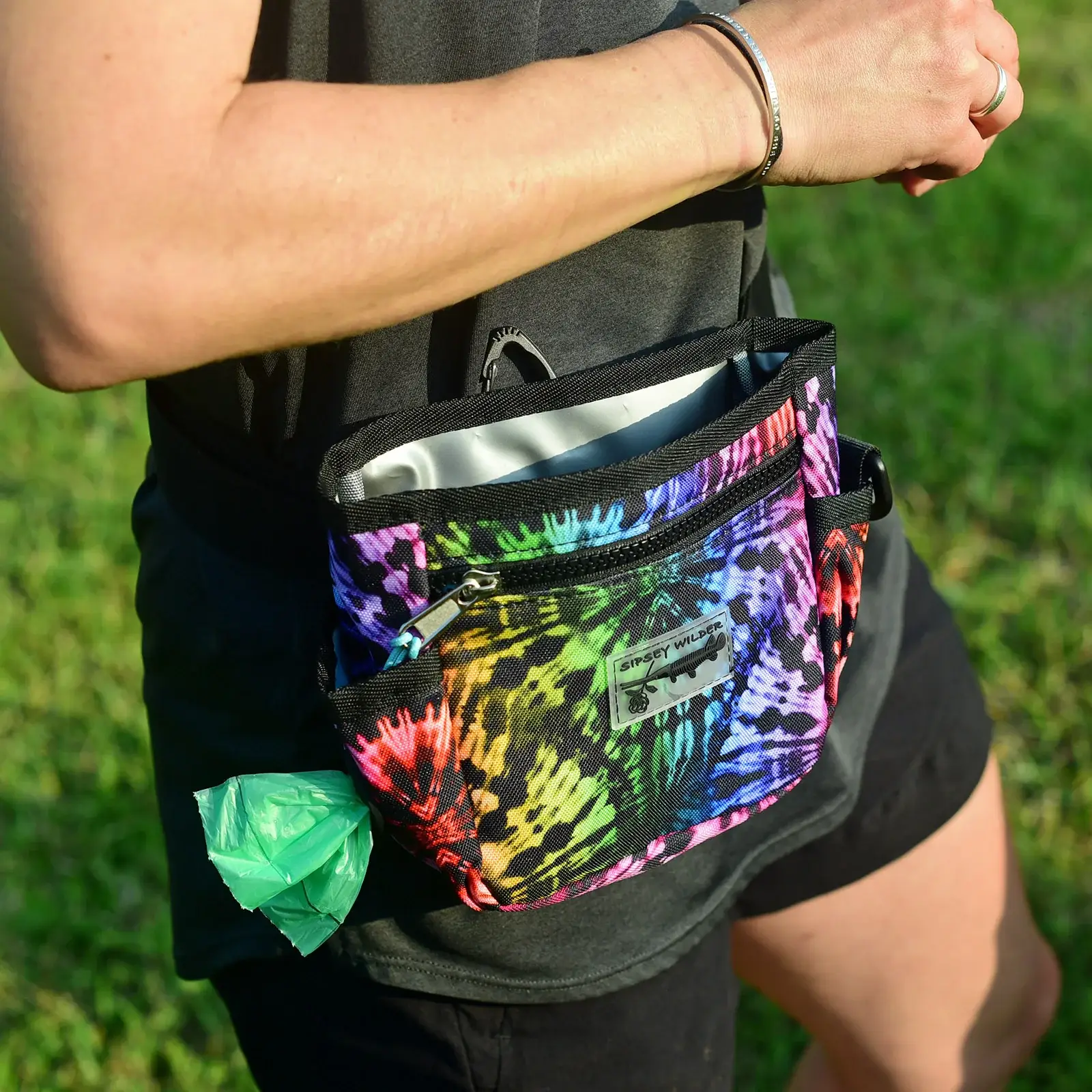 Sipsey Wilder - Wholesale Pet Treat Bag - Dog - Deep Forest Green Tail-Along Dog Treat Pouch  6