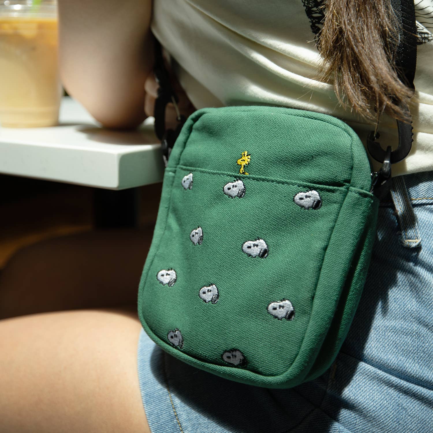 Three Potato Four - Wholesale Crossbody Bag - Unisex - 3P4 x Peanuts® - Snoopy Embroidered Crossbody Bag (Forest)3
