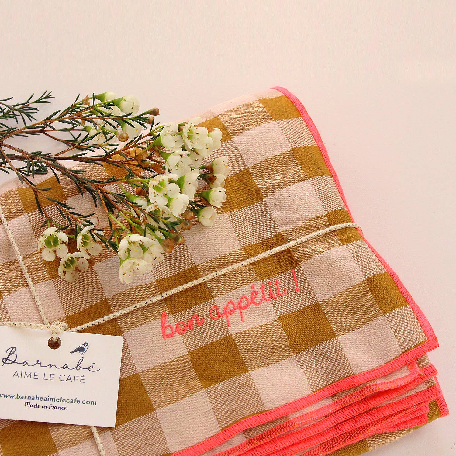 BARNABÉ AIME LE CAFÉ - Wholesale Tablecloth - Checkered gingham embroidered tablecloth for festive table!0