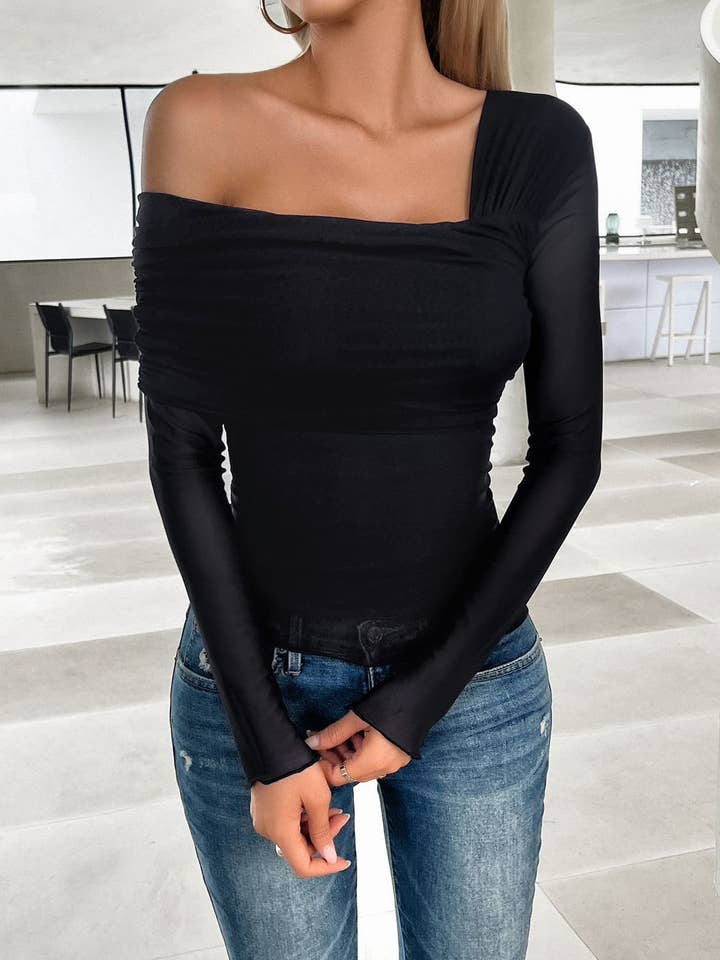 Blouse met lange mouwen en één schouder voor wholesale door Miss Sparkling