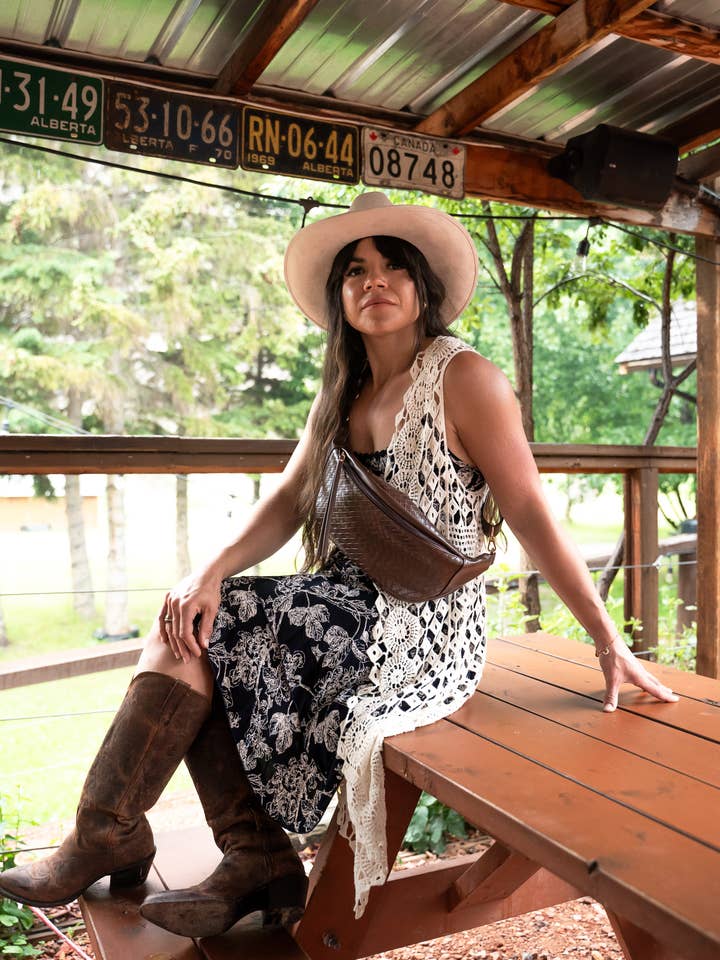 Bali Bag - Mahogany for wholesale by Gray Haus