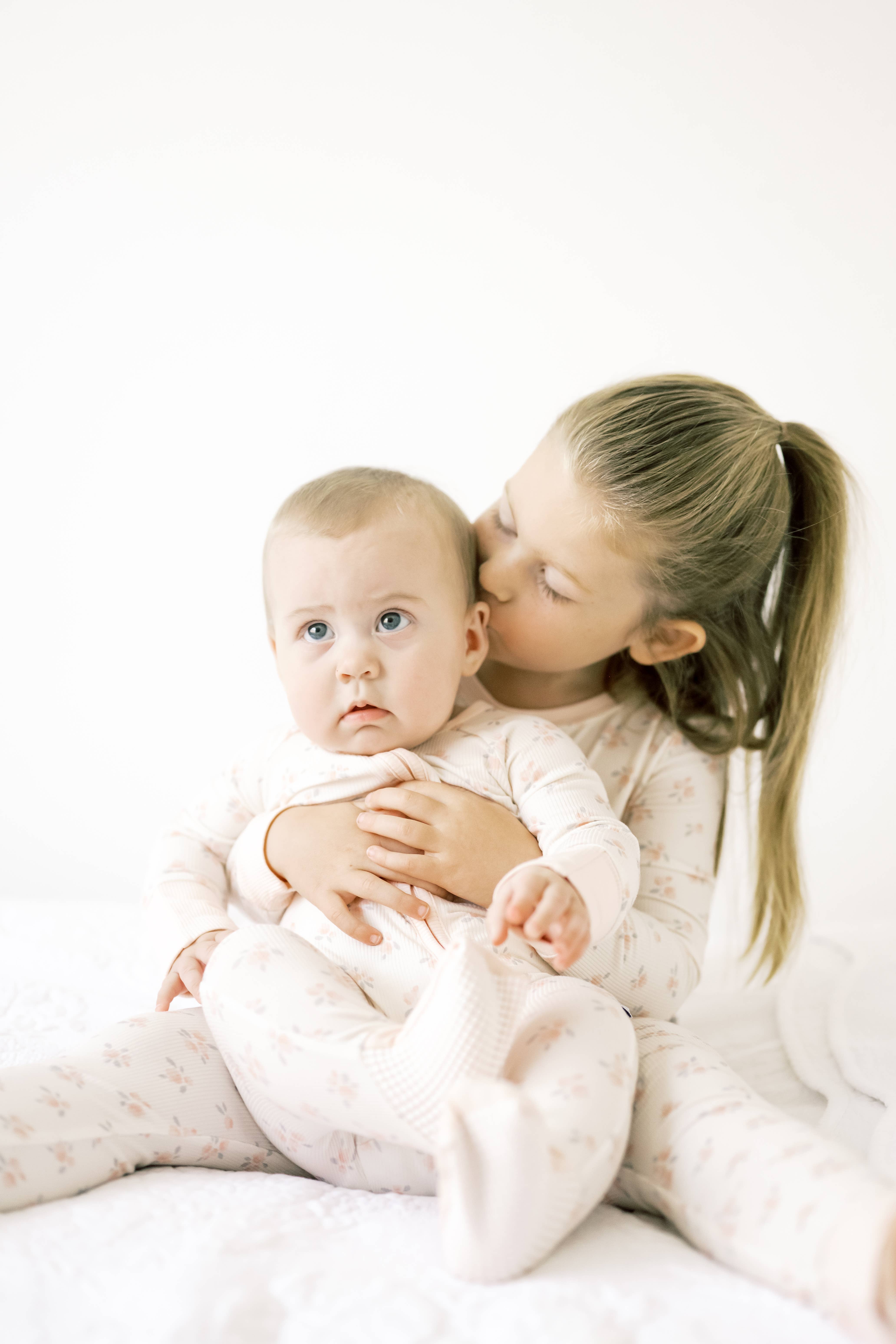 Dreamy Skies Baby – wholesale Jumpsuit – Baby – Ribbed Bamboo Convertible Romper in Ellie Floral6