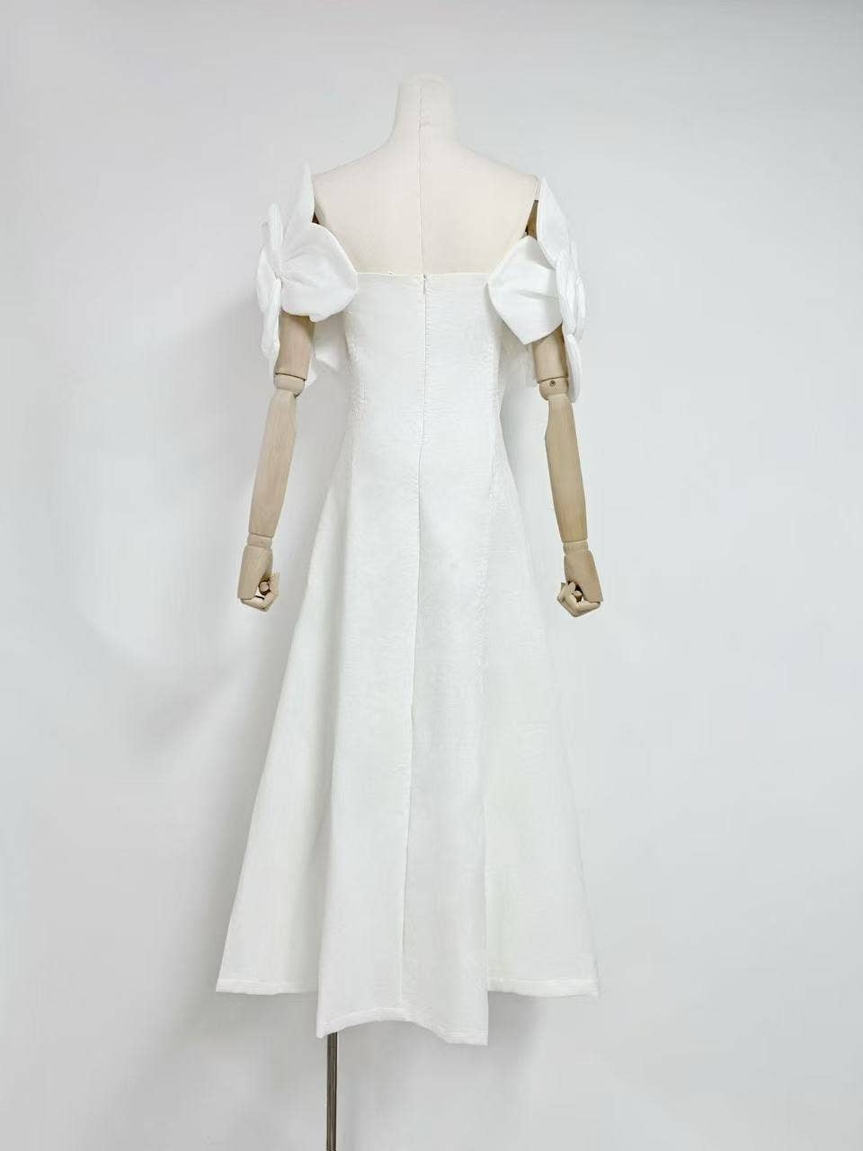 Productseeker - Wholesale Skirt - Women's - DR493 Elegant A-Line Skirt with 3D Floral Slim Fit Design4