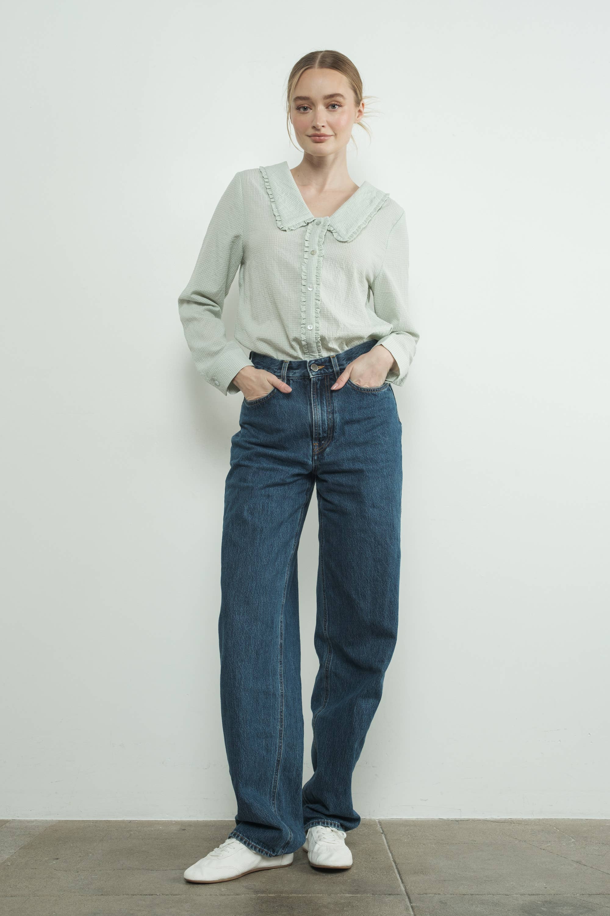 Aaron & Amber - Wholesale Blouse - Women's - MAT3099 CHECKED RUFFLE EDGE COLLAR BUTTONDOWN BLOUSE11