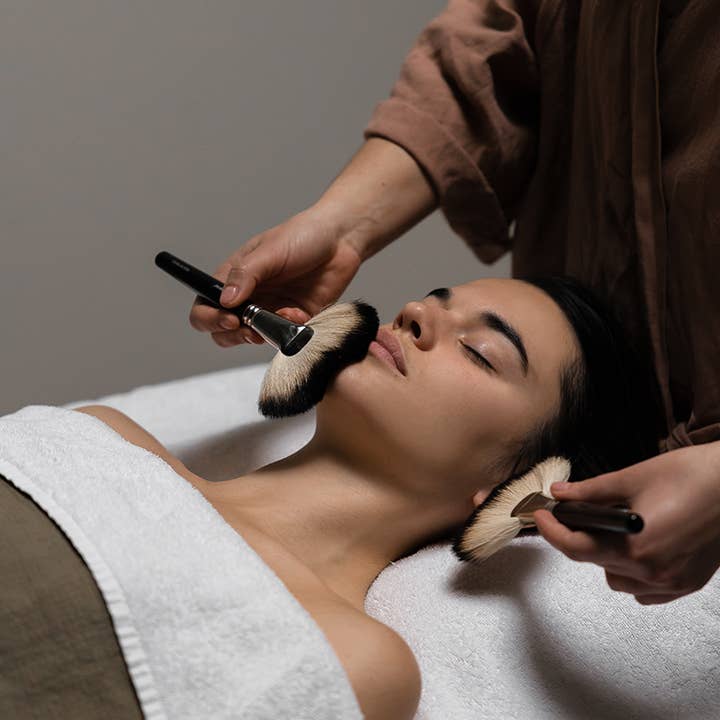 Soin de Soi - Wholesale Cheek/Face Makeup Brush - Fan Brush3