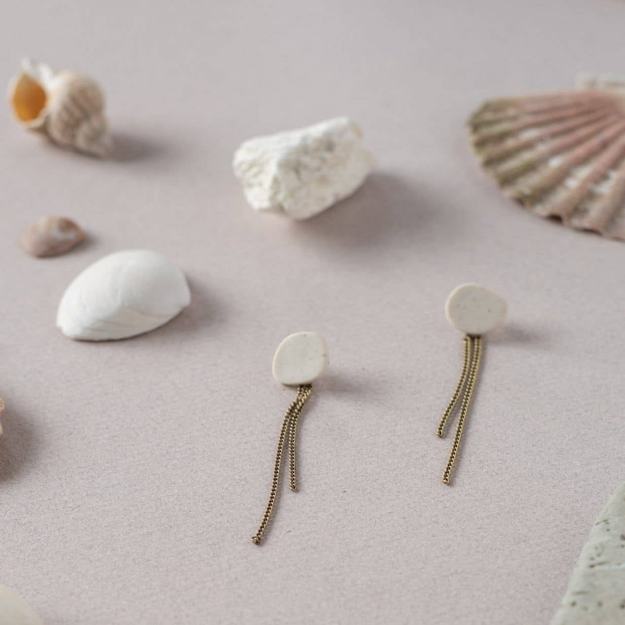 Inimini Homemade - Vendita all'ingrosso Orecchini pendenti - organico: stud + catena19