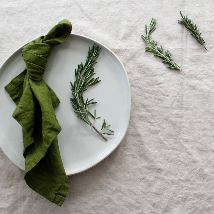 My Kitchen Linens - Wholesale Dinner & Cloth Napkin - Forest Green Linen Napkins - Set of 4