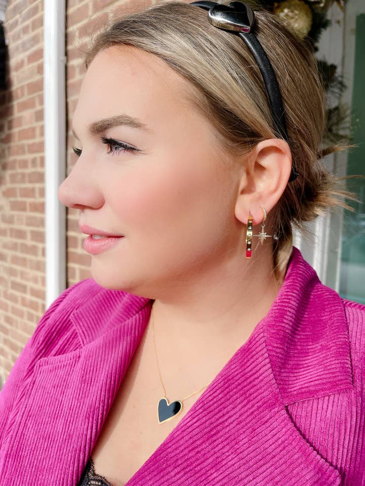 Fascia per capelli con cuore One Love per la vendita all'ingrosso da parte di AMD COLLECTIVE