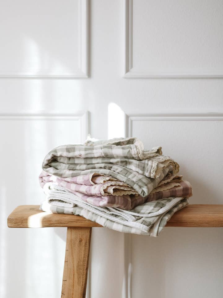 Ellie and Layne - Wholesale Bedding blanket – Kids & Baby - Evergreen Gingham QUILTED 6 Layer Gauze Blanket6