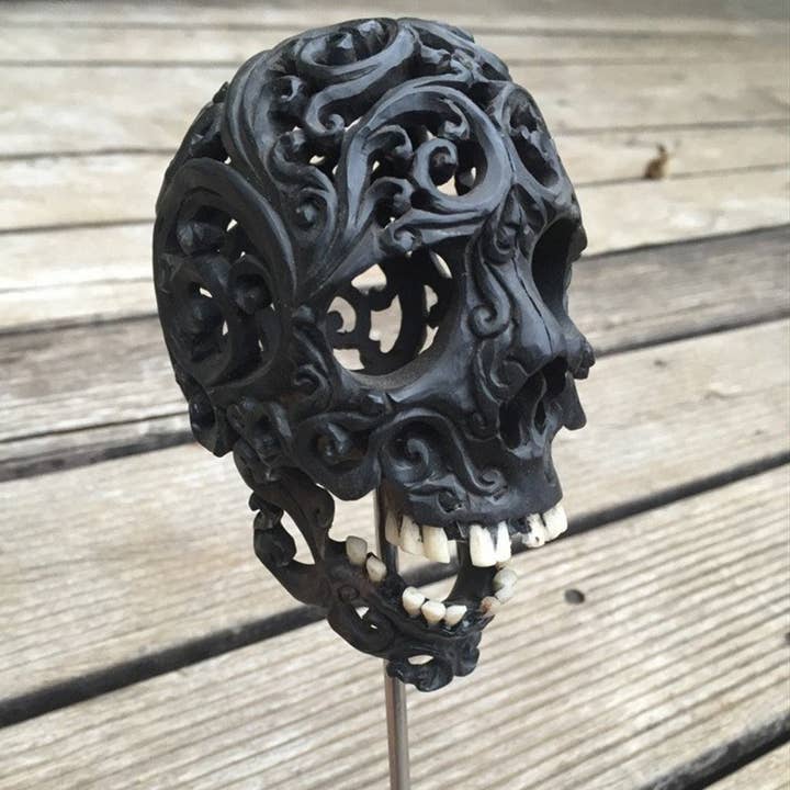 Mercurious Designs - Wholesale Decorative Figurine - Carved Wooden Filigree Skull