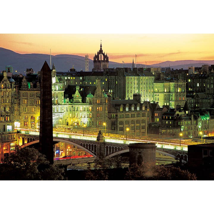 Mittelgroße Postkarte North Bridge & The Scotsman Hotel für den Großhandel von Island Blue Publishing