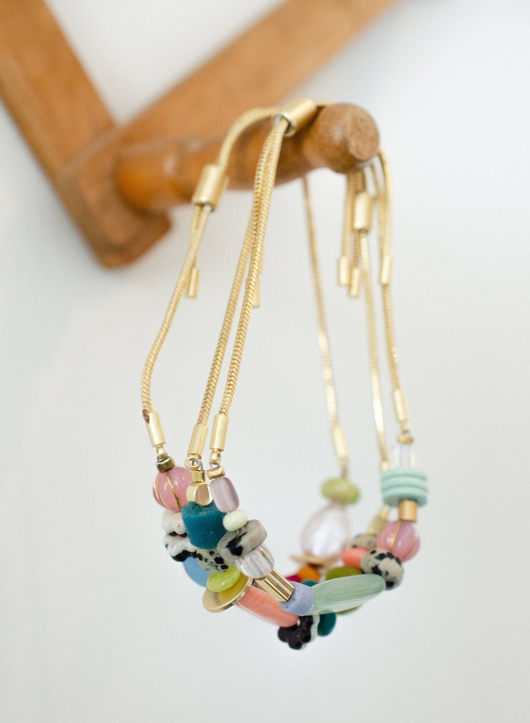 Jill Makes - Wholesale Beaded Bracelet - Gold Pull-Tie Beaded Bracelets3