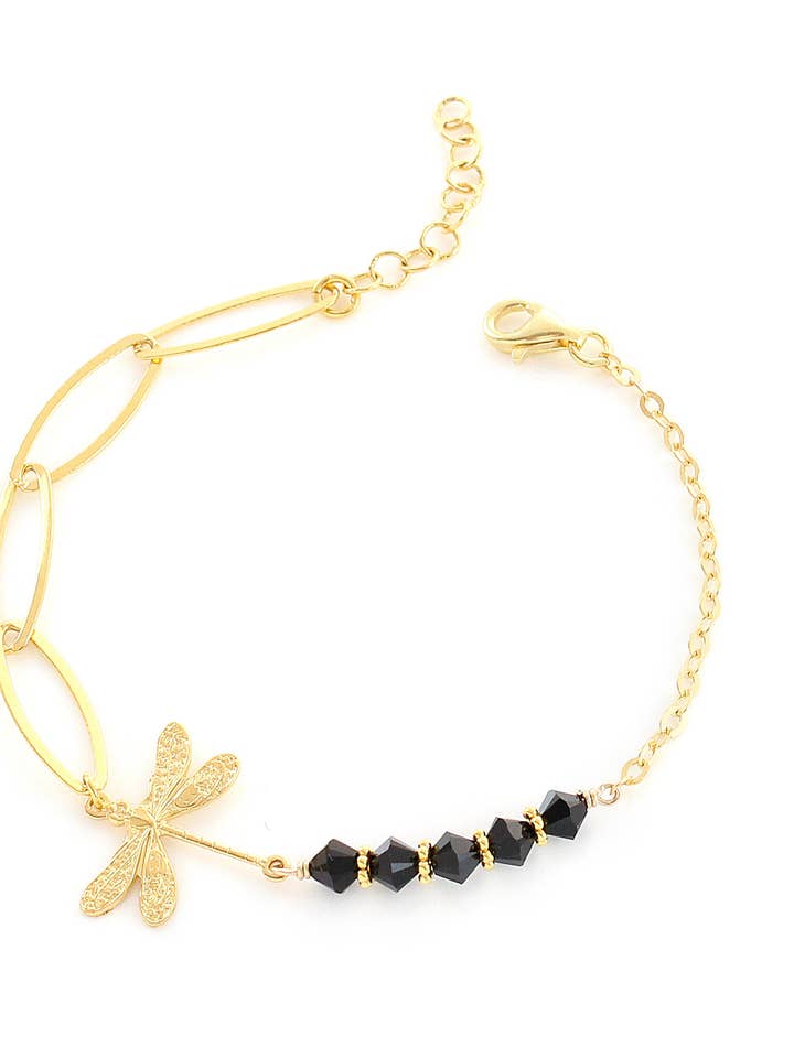 Bracelet en plaqué or 18 carats avec libellule et cristaux noirs pour la vente par DIGE DESIGNS