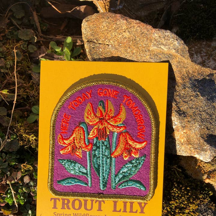 Forelle Lily Aufnäher für den Großhandel von Solstice Handmade