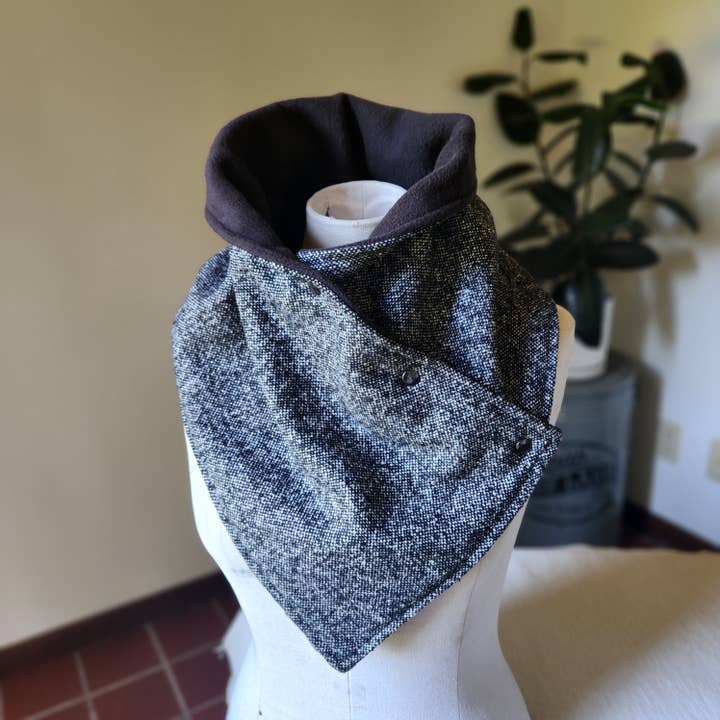 Grandma Skills - Wholesale Scarf - Women's - Snap Cowl-Black & White Twill3