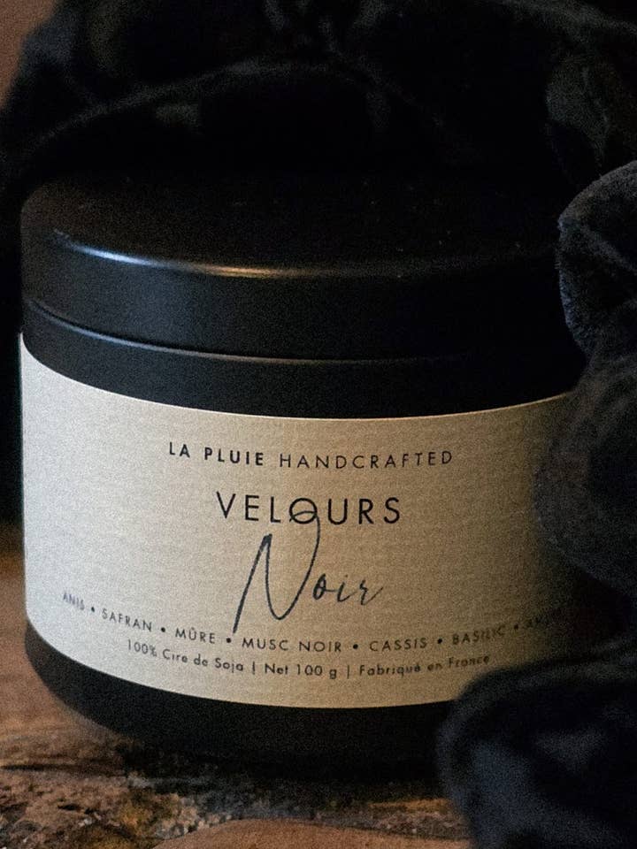 Schwarzer Samt für den Großhandel von La Pluie Handcrafted