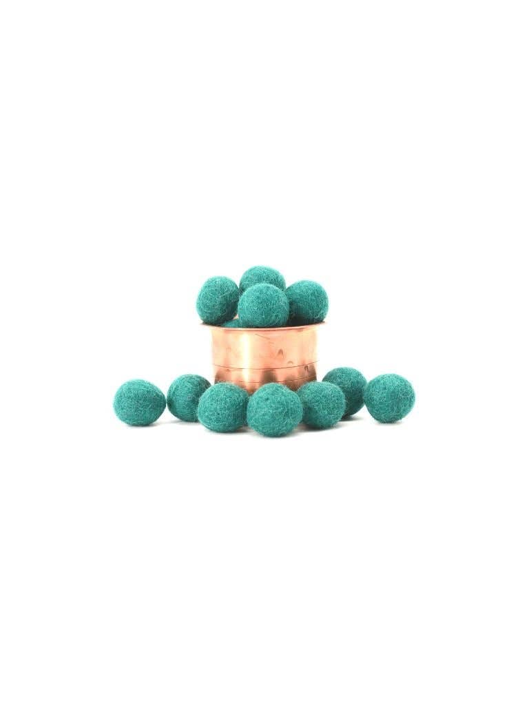 Woollyfelt – wholesale Decorative tabletop object – Jade Green Felt Pom Poms | 2 CM2