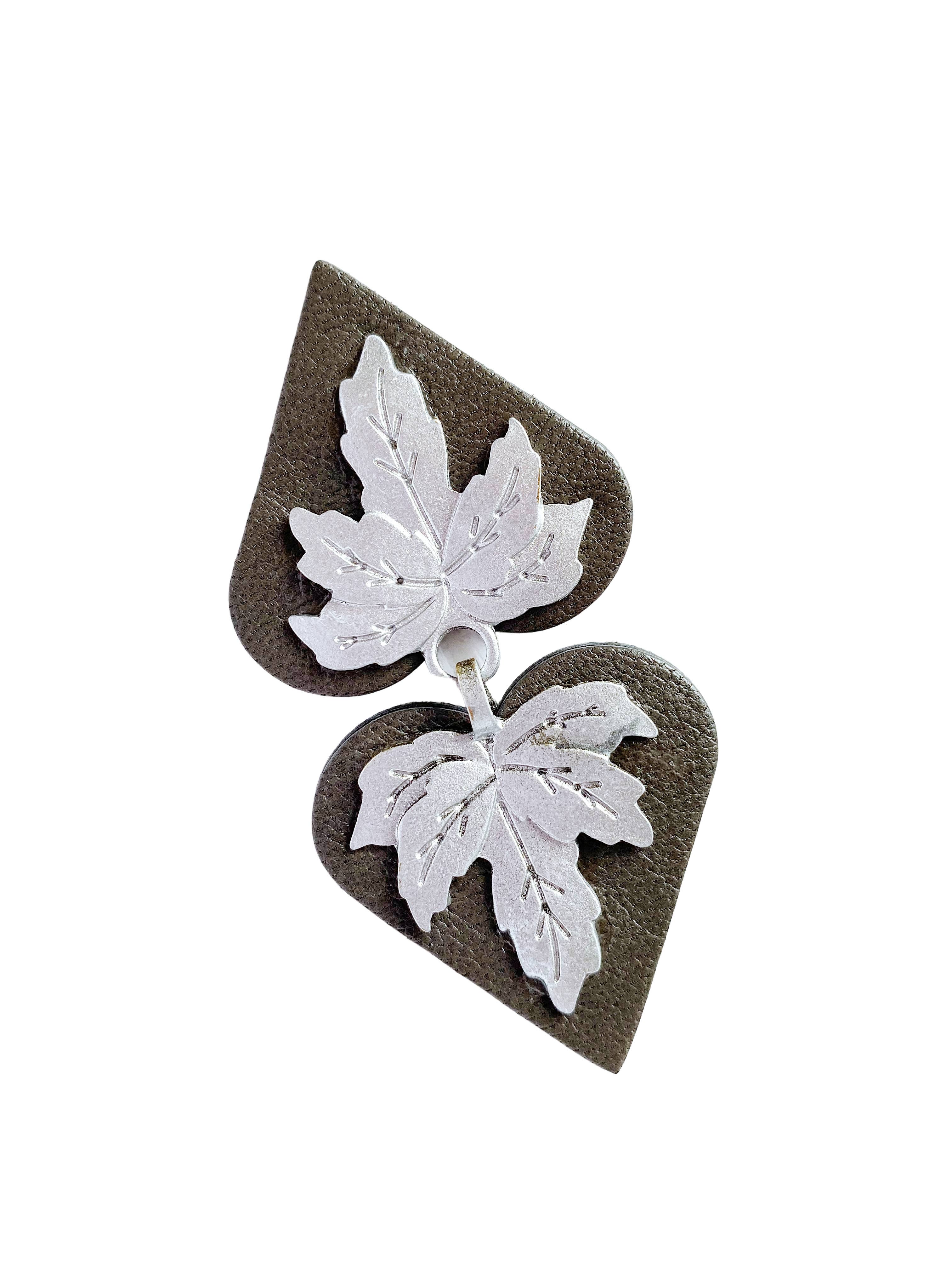 KardiKlips - Wholesale Scarf Clip - Women's - Cinch Clips & Sweater Clips for Clothes, Cloak & Cape Clasps1