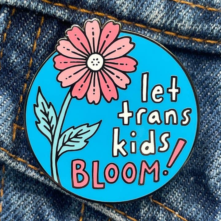 Épinglette Let Trans Kids pour la vente par Dissent Pins
