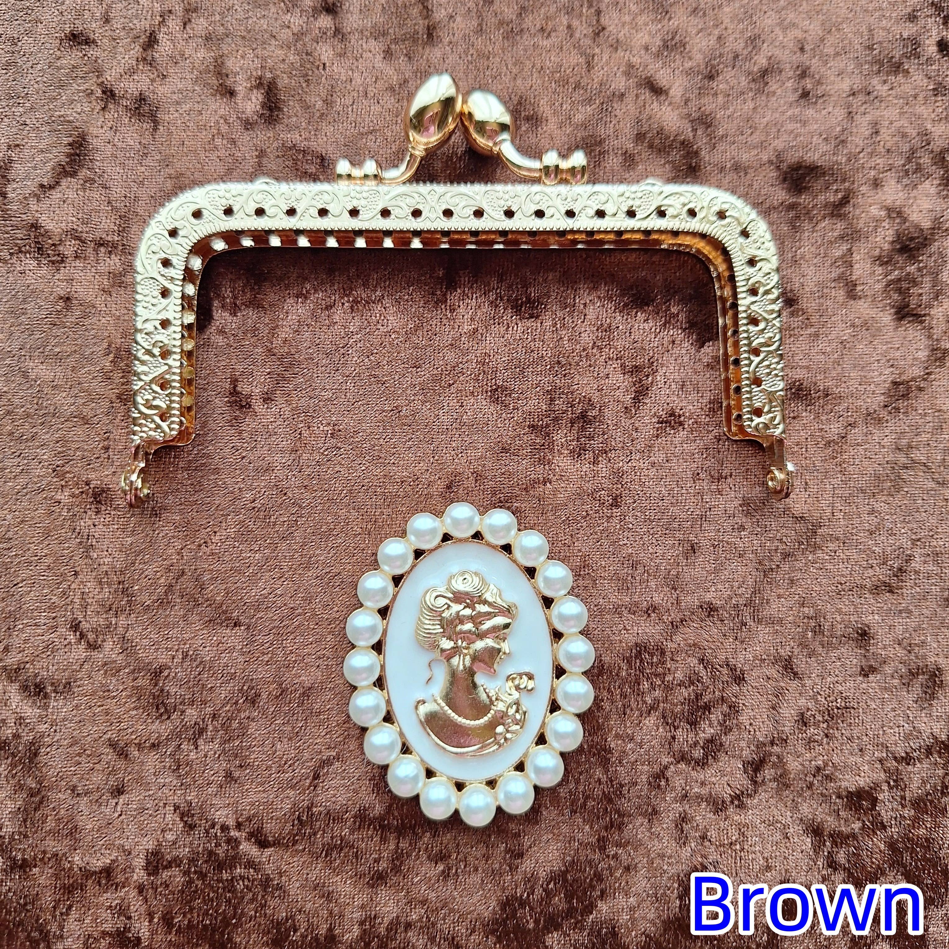 LeisTextileStudio - Wholesale Wallet - Women's - Handmade Velvet Vintage Kiss lock Handbag With Card Holder33