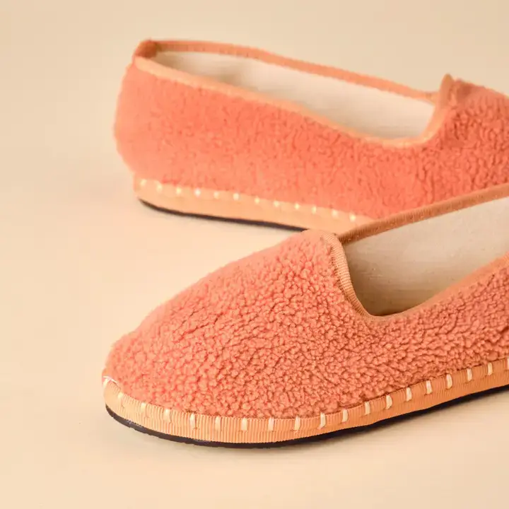 Vecchio Rosa CNT 64 OX 028 Old Pink 38 Mono for wholesale on Faire5