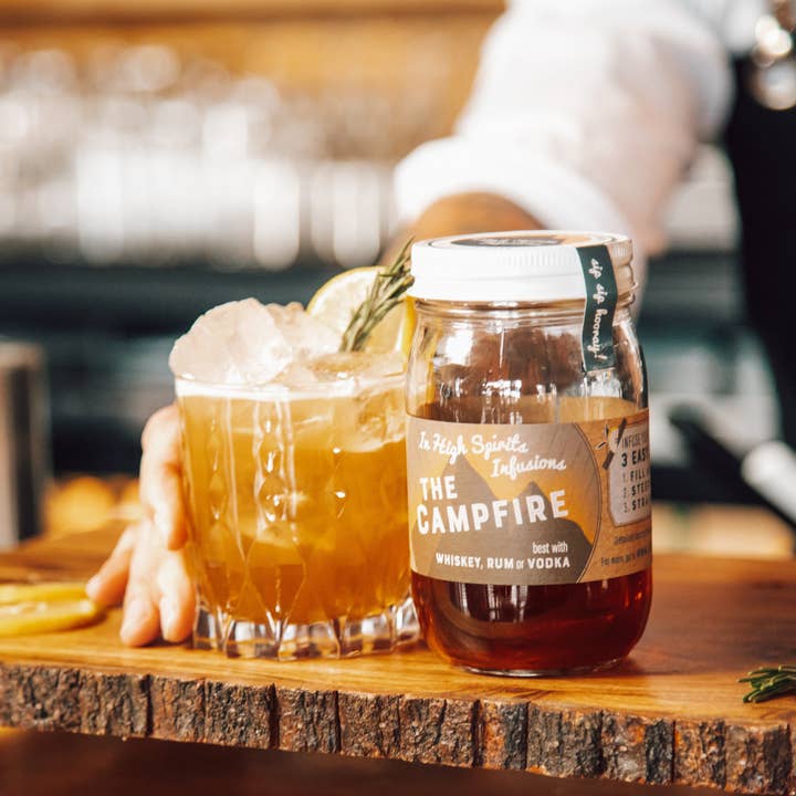 In High Spirits Infusions - Vente Kit de fabrication de boisson - Le kit d'infusion à cocktails Campfire6