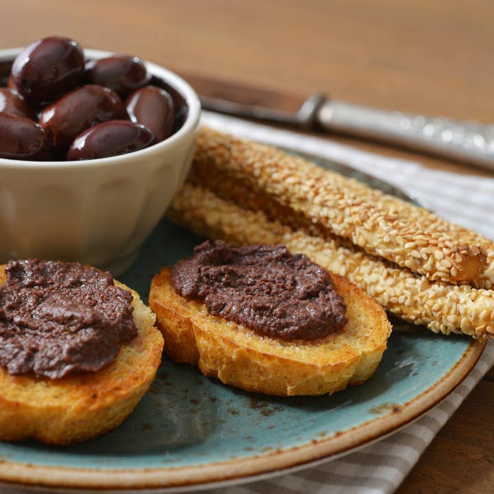 Taggiasca olivpasta 180 g för wholesale av Le delizie del Cupin