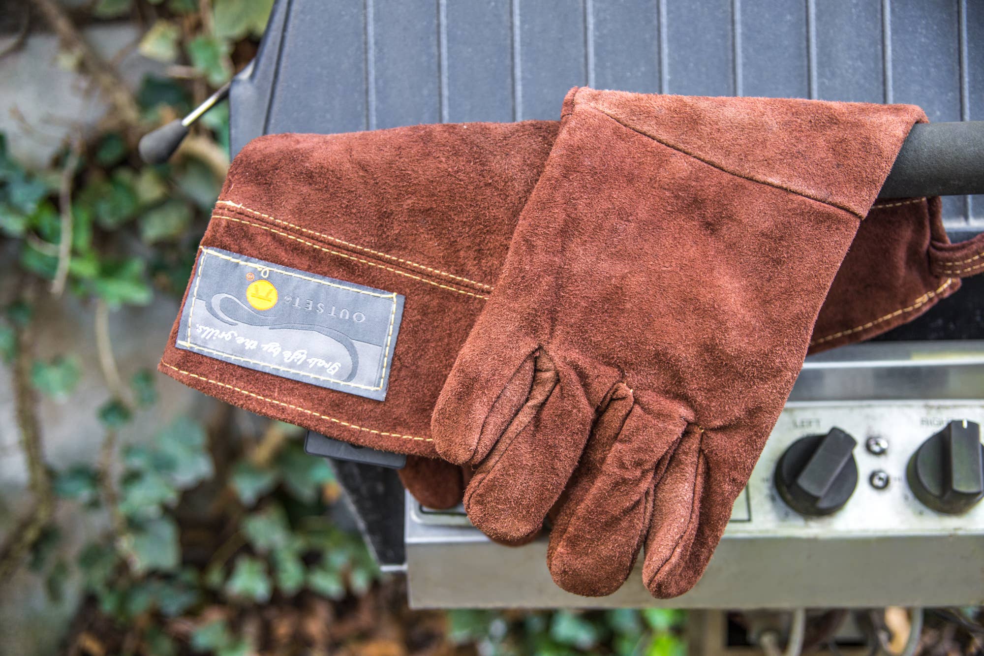 Fox Run Brands – wholesale Oven mitt/pot holder – Outset Brown Leather Grill Gloves, Set of 2, 15"3