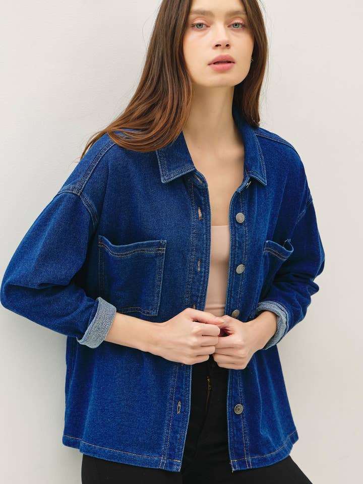 VESTE COURTE EN DENIM TRICOTÉ TEINT EN VÊTEMENT pour la vente par Be Cool