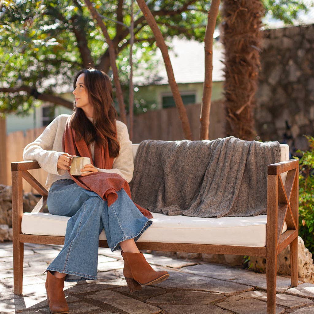 SLATE + SALT - Vendita all'ingrosso Plaid - Coperta in Alpaca a Maglia Cablata Color Mocha2