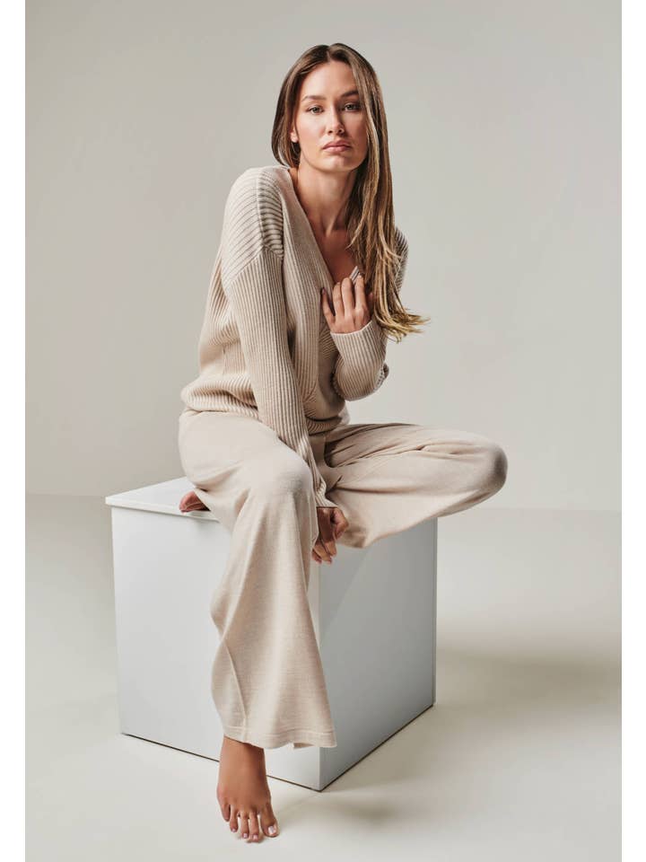 YOU LOOK PERFECT Loungewear - Wholesale Lounge Set - Women's - LOUNGEWEAR SET - Blossom & Pants Bailey Sweater2