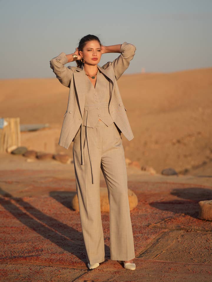 LULUMARY - Wholesale Suit vest – Women′s - Drawstring vest GL01623