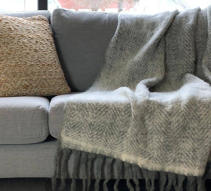 Popular Life Home - Wholesale Throw Blanket - Decorative Aurora Mohair Herringbone Throw, 50'' x 60''7