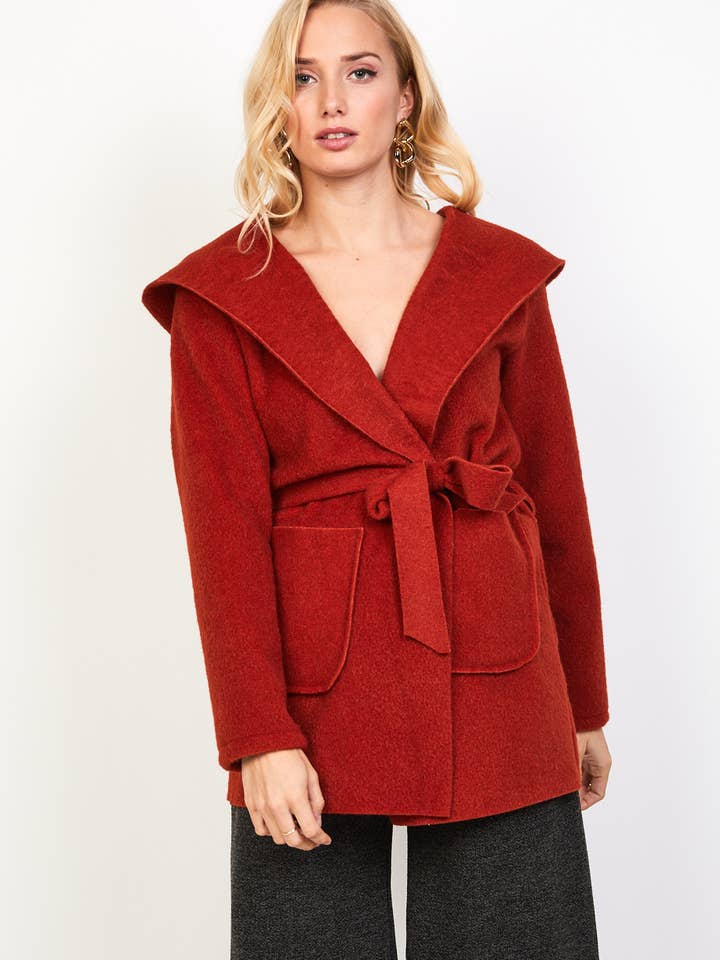 Cappotto midi con lana e cappuccio per donna - RIF: 5660 per la vendita all'ingrosso da parte di BanBat