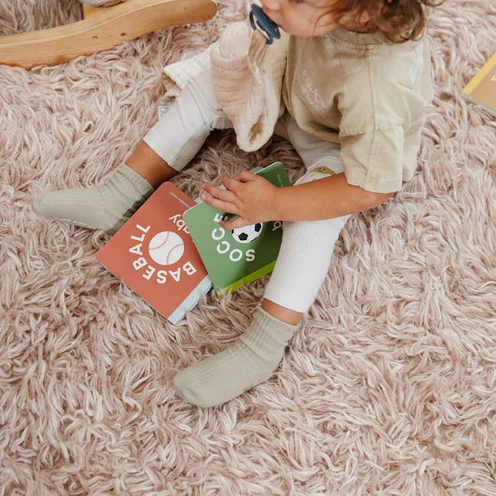 Left Hand Book House - Wholesale Baby & Toddler Book (0-2) - Baseball Baby- Board Book5