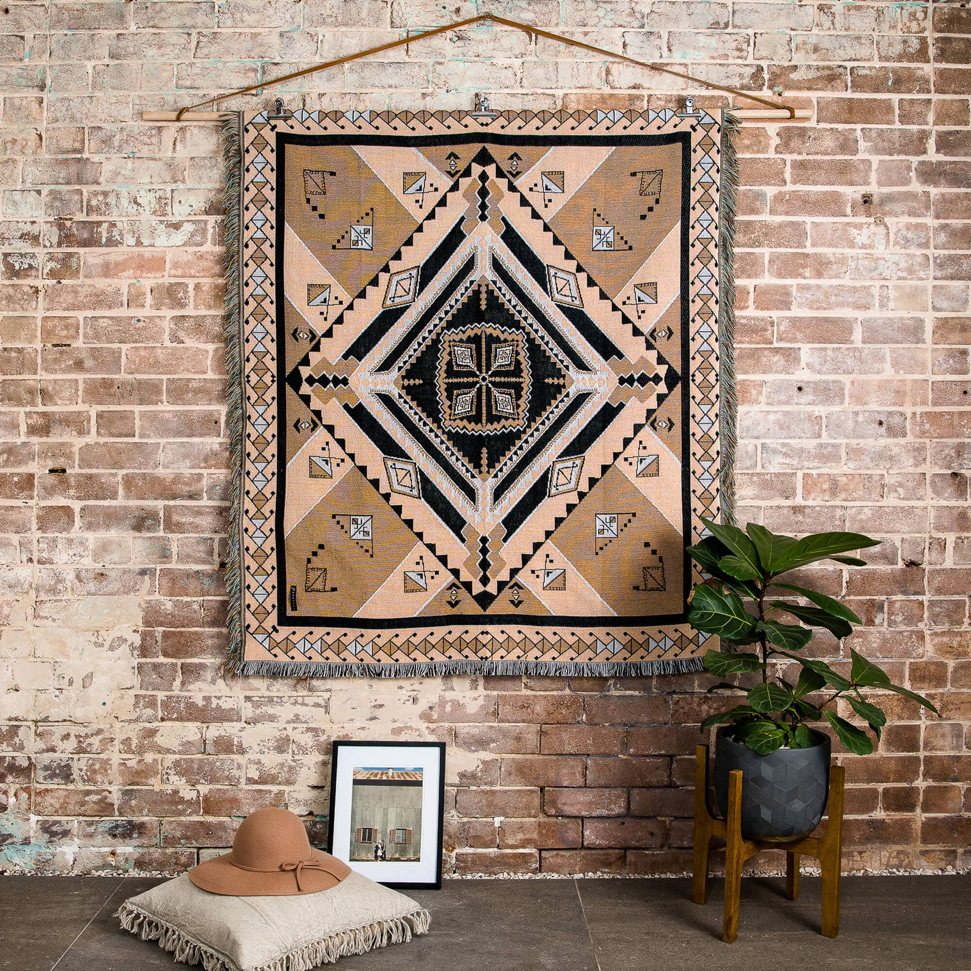 HENDEER - Wholesale Picnic Blanket - 'Nowhere Man' Woven Picnic Rug/Throw4