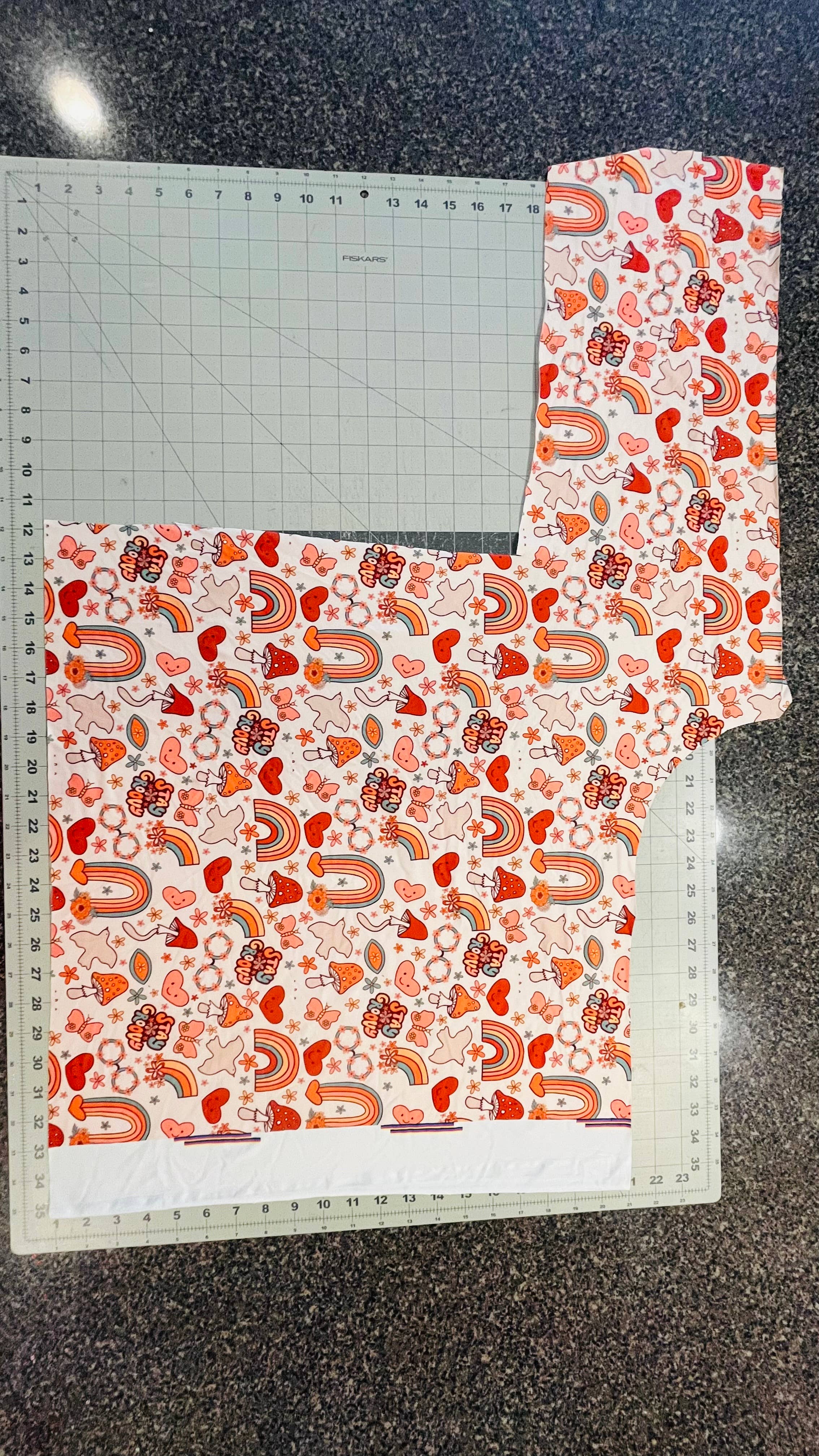 Jazy and Eve - Wholesale Fabric - Stretch groovy fabric remnants, retro baby fabric 4