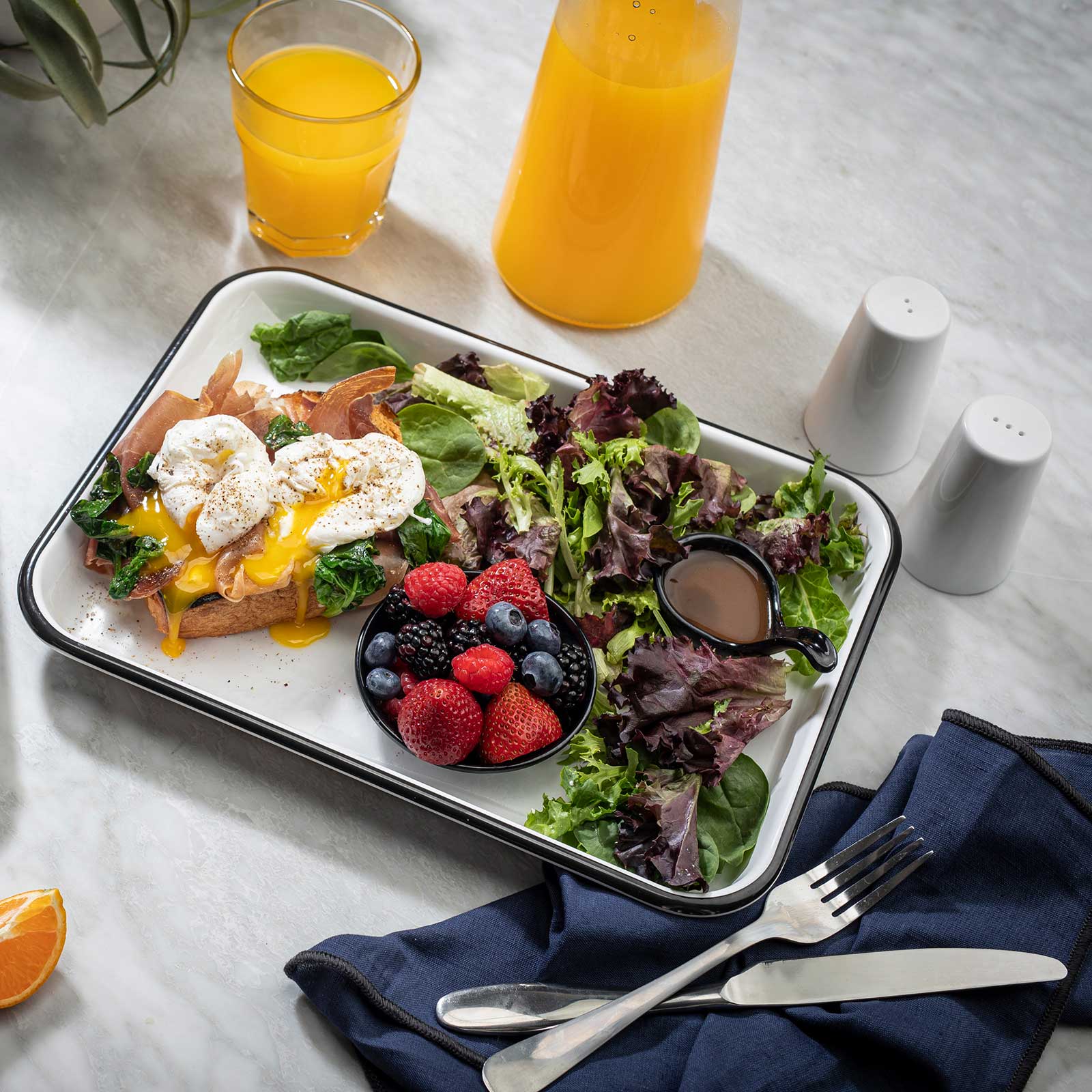 TableCraft Products Company - Wholesale Serving Tray - Canteen Collection Melamine Tray, White/Black, 13 x 9.5"6